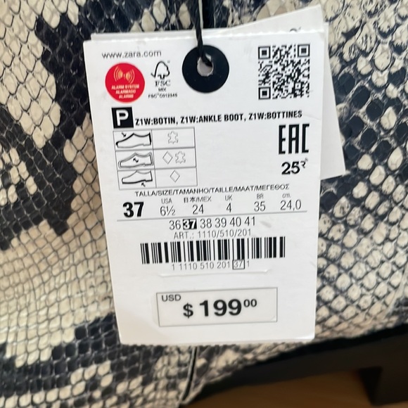 Brand new, never worn size 6.5 but fits like a 7. Pure leather. - Picture 6 of 6